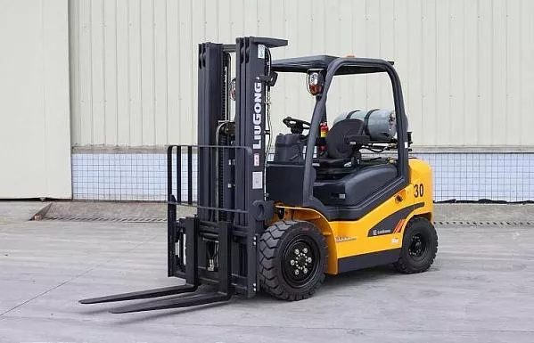 Газ-бензиновые вилочные погрузчики LiuGong